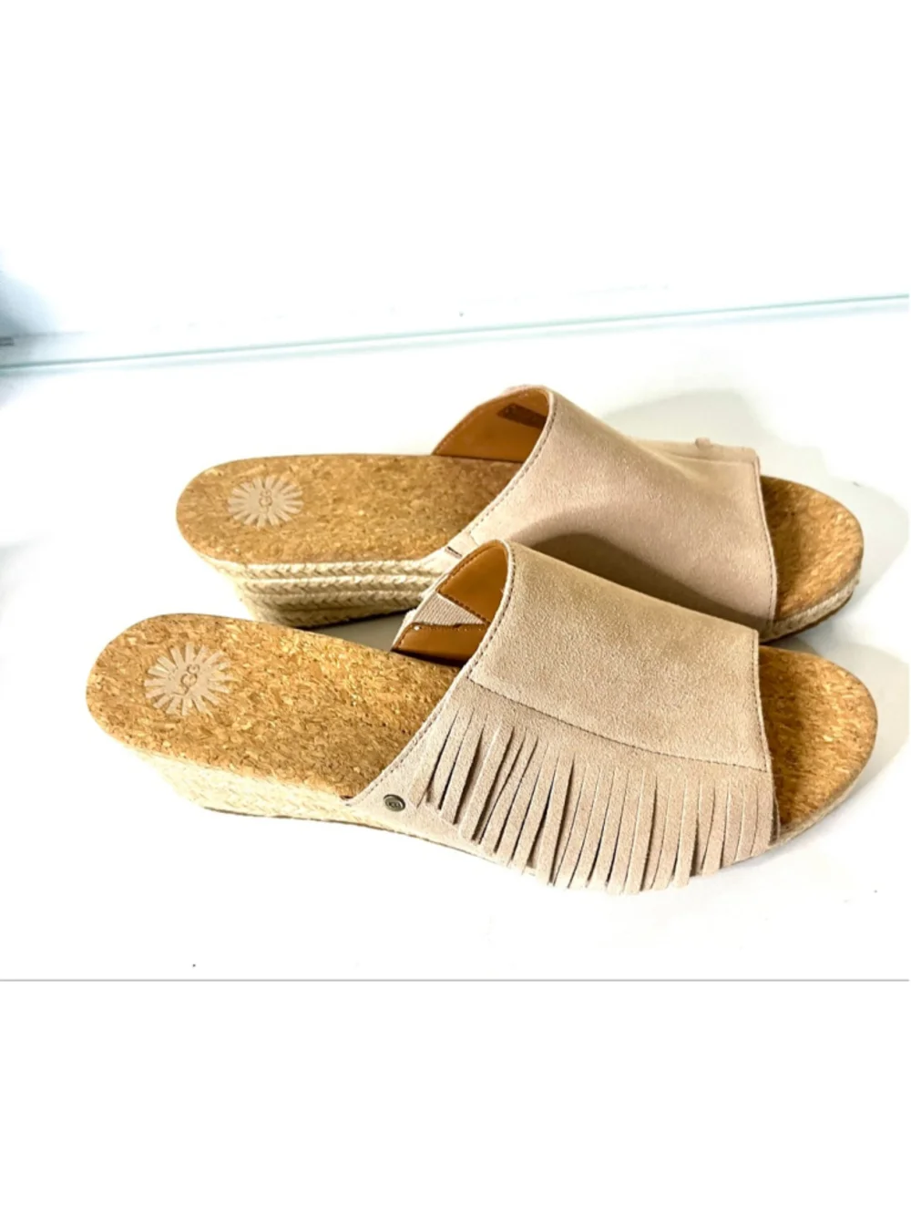 UGG Danes Women’s Tan suede fringe wedge sandals size 10